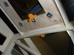 Towing hook (84)